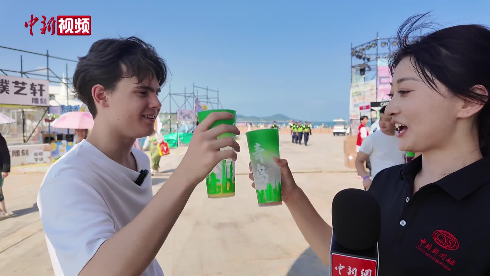 【洋腔队】与世界干杯！俄罗斯小伙打卡青岛啤酒节